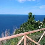 Large In A Stone Holiday home *