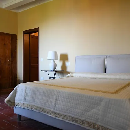 Large In A Stone Holiday home *