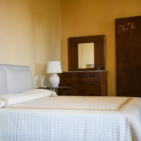 Holiday home Large In A Stone *