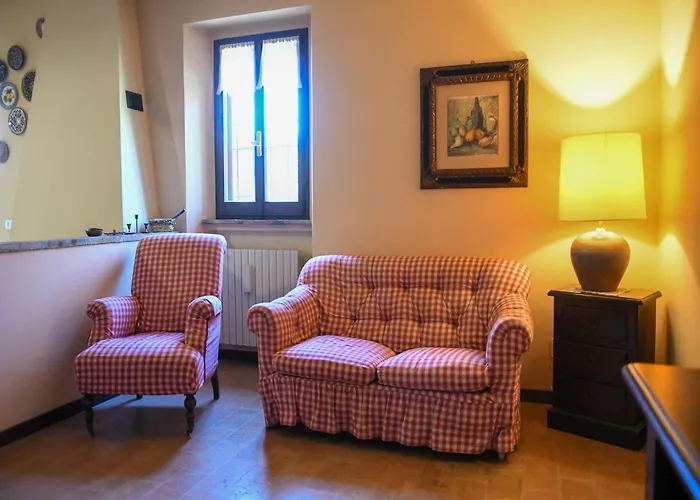 Large In A Stone * Pesaro