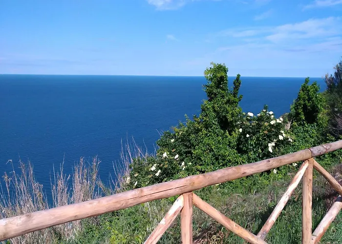 Large In A Stone Holiday home *