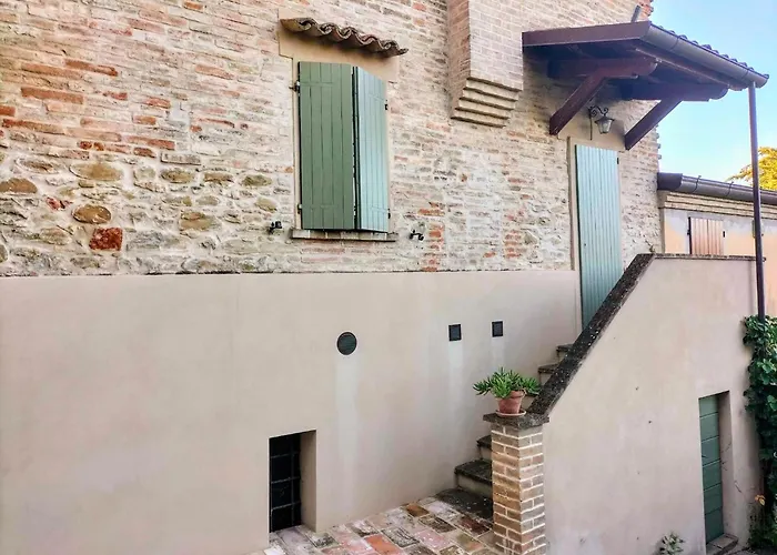 Large In A Stone Holiday home *